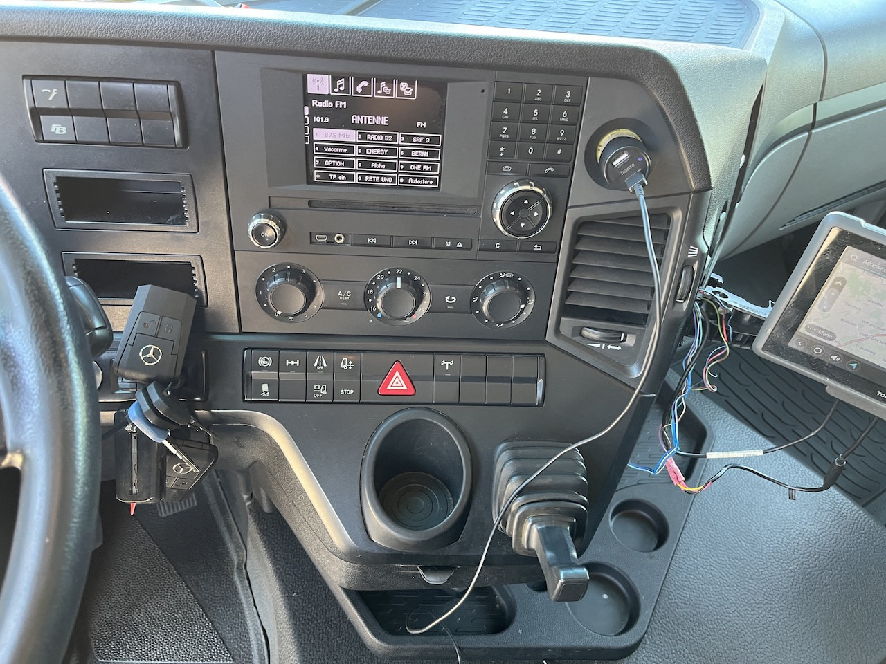 Mercedes-Benz Antos 1840 4x4 HAD LBW Kühlung Flüssigstickstoff - Chladírenský nákladní automobil: obrázek 2 Mercedes-Benz Antos 1840 4x4 HAD LBW Kühlung Flüssigstickstoff - Chladírenský nákladní automobil: obrázek 2