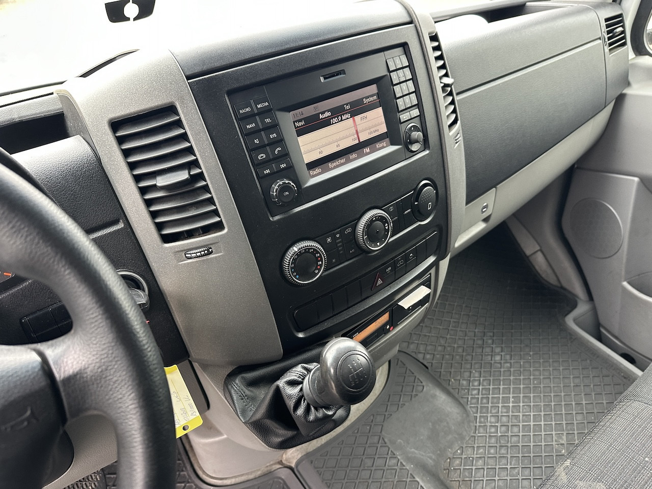 Mercedes-Benz Sprinter 519 CDI AHK Navi Klima - Plachtová dodávka: obrázek 3 Mercedes-Benz Sprinter 519 CDI AHK Navi Klima - Plachtová dodávka: obrázek 3