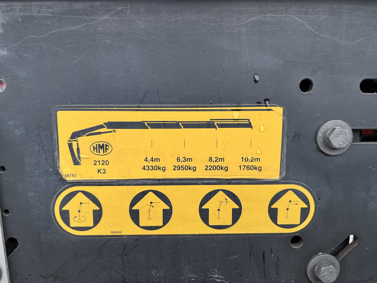Meusburger MPS-3 Auflieger mit Kran HMF 1510 K-4 Lenkachse - Návěs valník/ Plato: obrázek 3 Meusburger MPS-3 Auflieger mit Kran HMF 1510 K-4 Lenkachse - Návěs valník/ Plato: obrázek 3