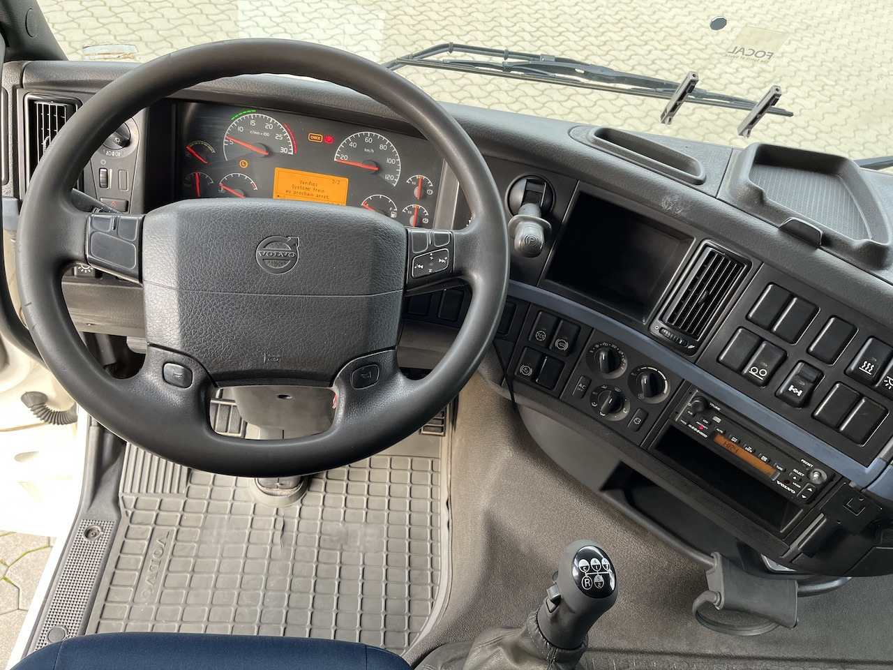 Volvo FH 520 6x2 Palfinger PK 12502 | AHK - Auto s hydraulickou rukou, Nákladní automobil valníkový/ Plošinový: obrázek 2 Volvo FH 520 6x2 Palfinger PK 12502 | AHK - Auto s hydraulickou rukou, Nákladní automobil valníkový/ Plošinový: obrázek 2