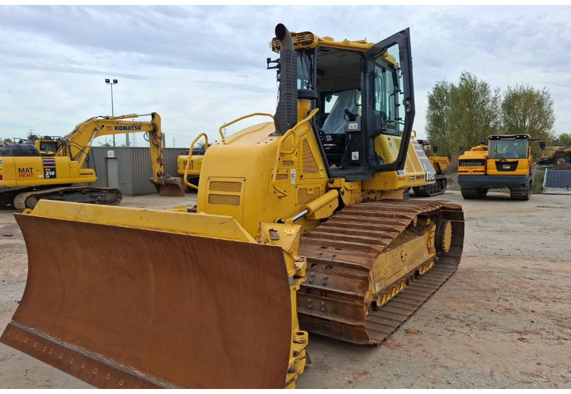Komatsu D61PXI-24E0 - Buldozer: obrázek 2 Komatsu D61PXI-24E0 - Buldozer: obrázek 2