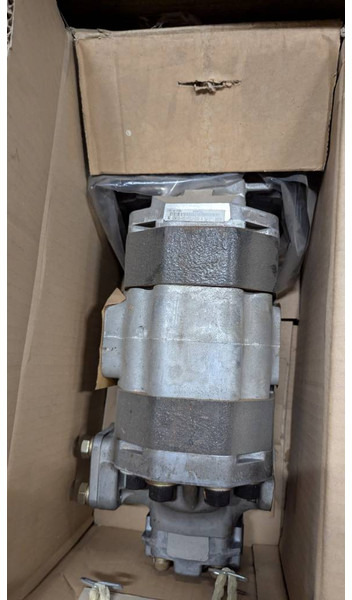 Komatsu HD405-7 - HYDRAULIC PUMP - 705-95-07081 - Pevný dempr: obrázek 1 Komatsu HD405-7 - HYDRAULIC PUMP - 705-95-07081 - Pevný dempr: obrázek 1