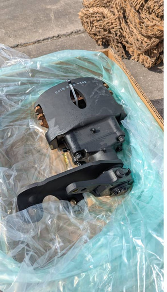 Komatsu HD605-5 BRAKE ASSY 561-34-62103 - Brzdové díly pro Stavební technika: obrázek 4 Komatsu HD605-5 BRAKE ASSY 561-34-62103 - Brzdové díly pro Stavební technika: obrázek 4