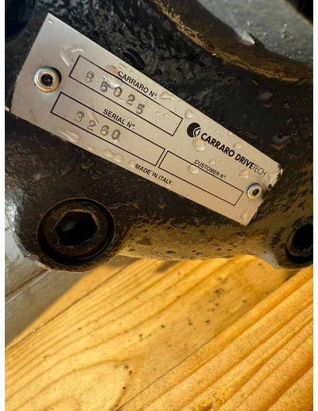 Komatsu PW140-7 REAR AXLE ASSEMBLY 20E-22-32000 - Náprava a díly pro Stavební technika: obrázek 2 Komatsu PW140-7 REAR AXLE ASSEMBLY 20E-22-32000 - Náprava a díly pro Stavební technika: obrázek 2
