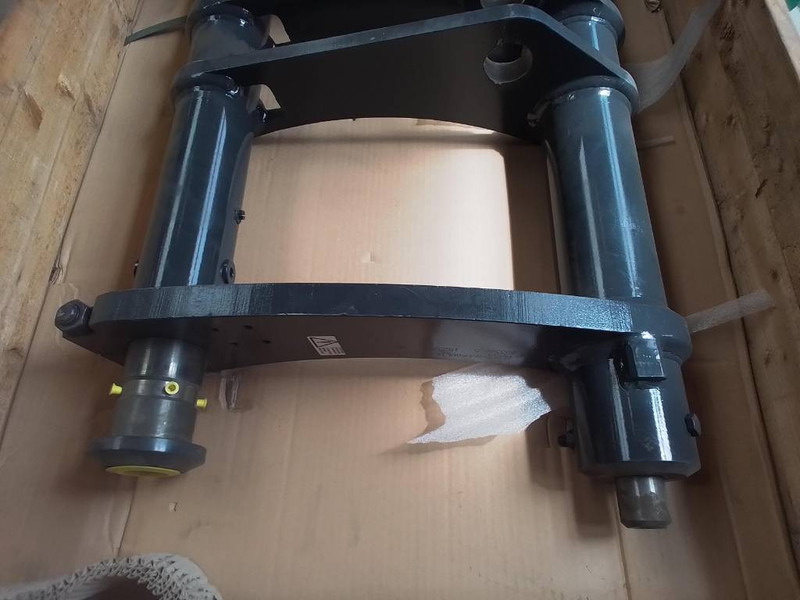 Komatsu WA100 Quick coupler 42W-70-21402 - Rychloupínací pro Stavební technika: obrázek 5 Komatsu WA100 Quick coupler 42W-70-21402 - Rychloupínací pro Stavební technika: obrázek 5