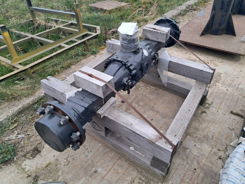 Komatsu WA80M-8E0 FRONT AXLY ASSY 42U-22-51010 - Kolový nakladač: obrázek 1 Komatsu WA80M-8E0 FRONT AXLY ASSY 42U-22-51010 - Kolový nakladač: obrázek 1