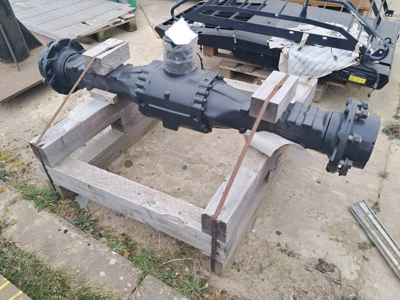 Komatsu WA80M-8E0 FRONT AXLY ASSY 42U-22-51010 - Náprava a díly pro Stavební technika: obrázek 2 Komatsu WA80M-8E0 FRONT AXLY ASSY 42U-22-51010 - Náprava a díly pro Stavební technika: obrázek 2