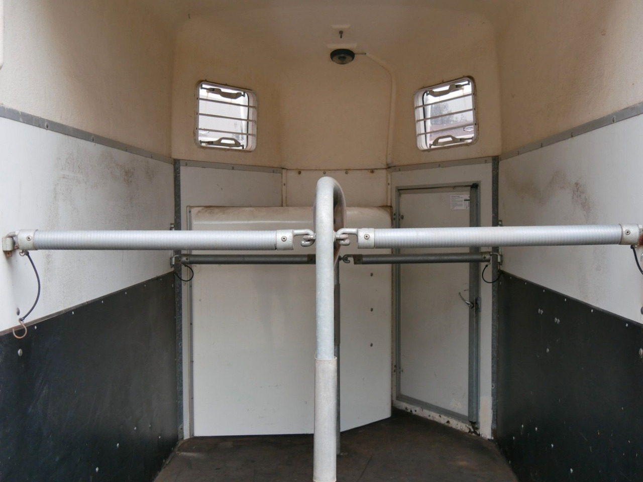 Böckmann Duo  mit Sattelkammer - Přívěs na přepravu zvířat: obrázek 4 Böckmann Duo  mit Sattelkammer - Přívěs na přepravu zvířat: obrázek 4