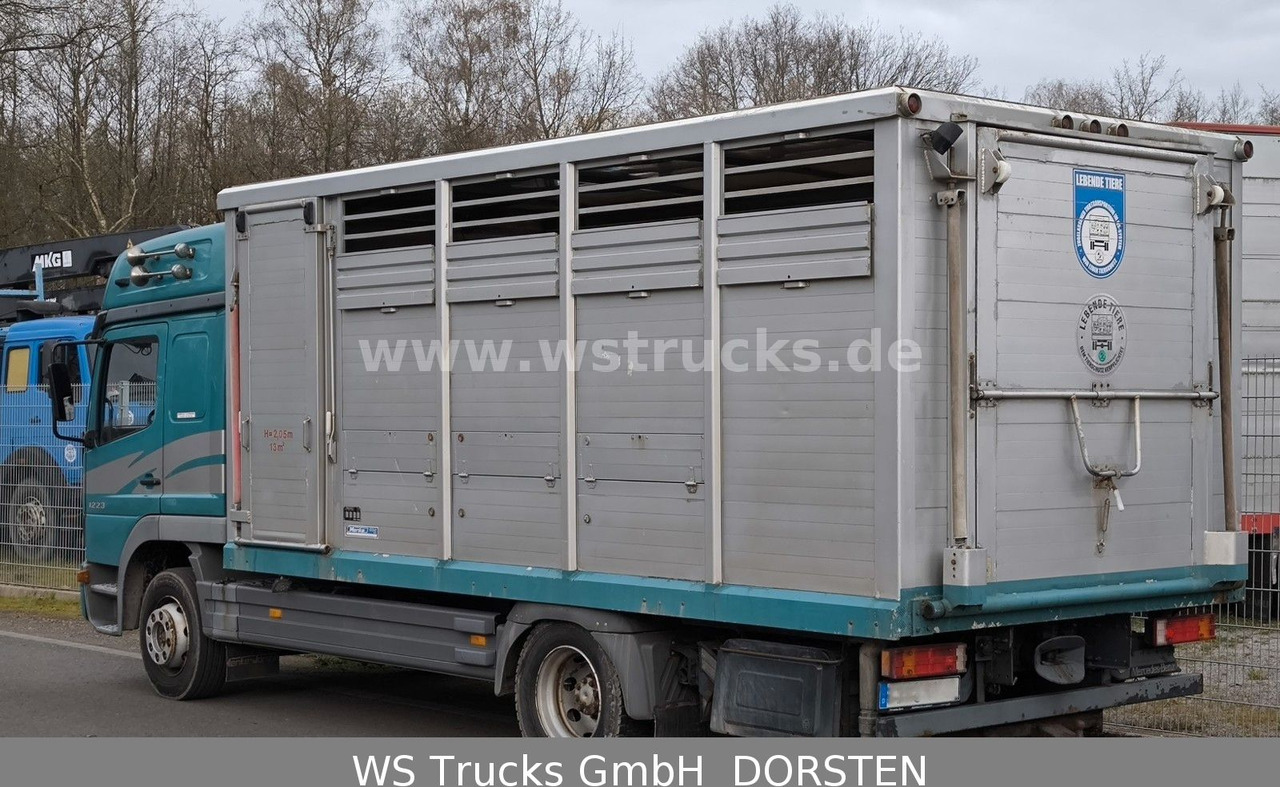 Mercedes-Benz Atego 1223 1 Stock Hohe Gitter Viehtransporter - Auto na přepravu koní: obrázek 3 Mercedes-Benz Atego 1223 1 Stock Hohe Gitter Viehtransporter - Auto na přepravu koní: obrázek 3