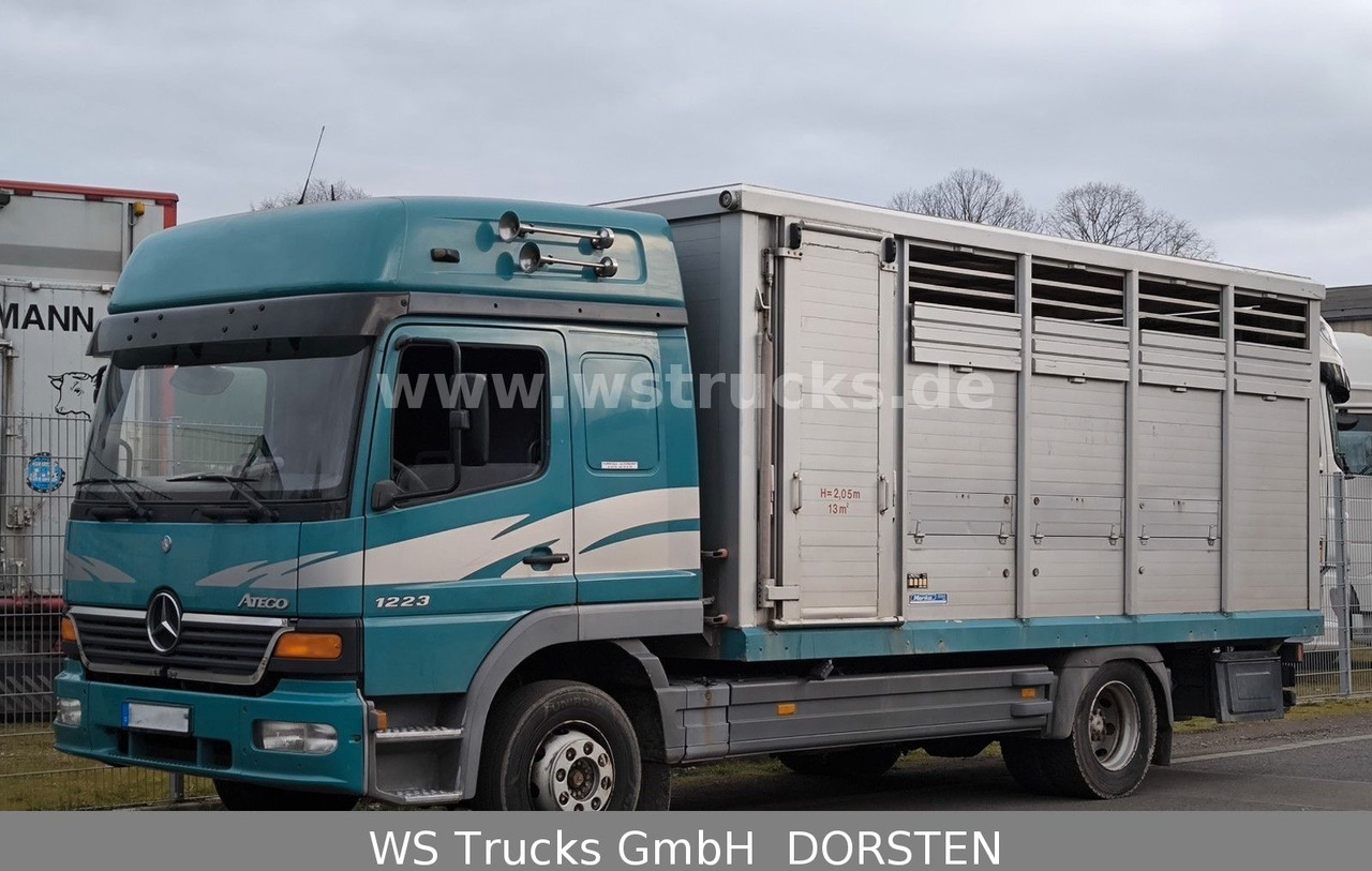 Mercedes-Benz Atego 1223 1 Stock Hohe Gitter Viehtransporter - Auto na přepravu koní: obrázek 2 Mercedes-Benz Atego 1223 1 Stock Hohe Gitter Viehtransporter - Auto na přepravu koní: obrázek 2