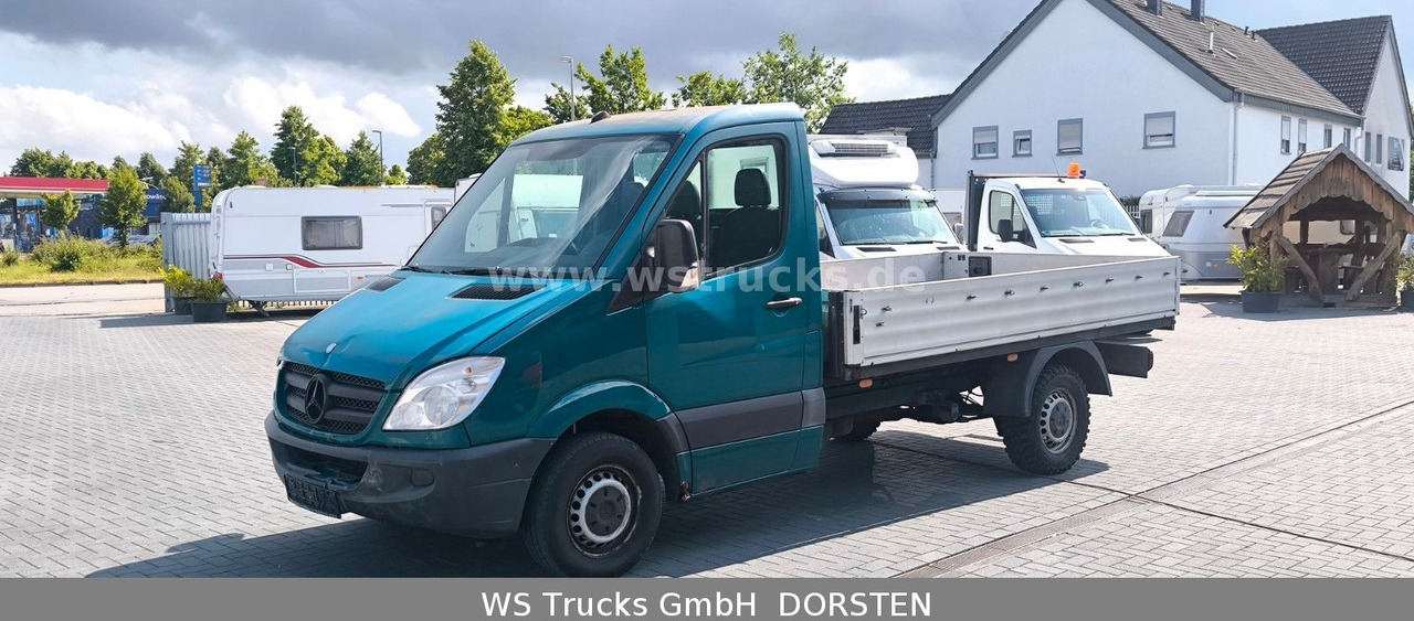 Mercedes-Benz Sprinter II Pritsche215 CDI - Dodávka valník: obrázek 1 Mercedes-Benz Sprinter II Pritsche215 CDI - Dodávka valník: obrázek 1