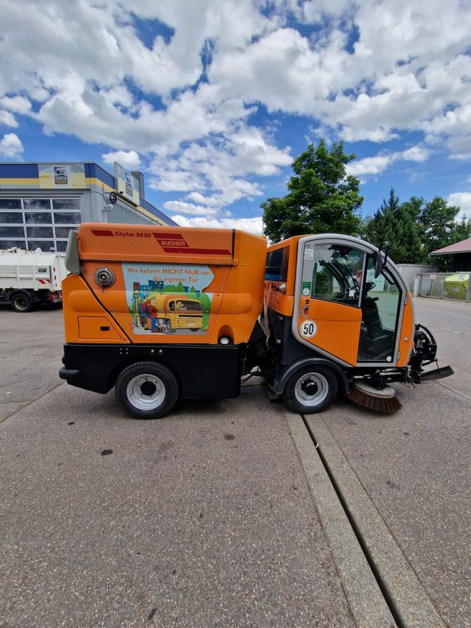 BUCHER-GUYER Kehrmaschine EG 4.500 kg Diesel Topzustand - Průmyslový zametací stroj: obrázek 2 BUCHER-GUYER Kehrmaschine EG 4.500 kg Diesel Topzustand - Průmyslový zametací stroj: obrázek 2