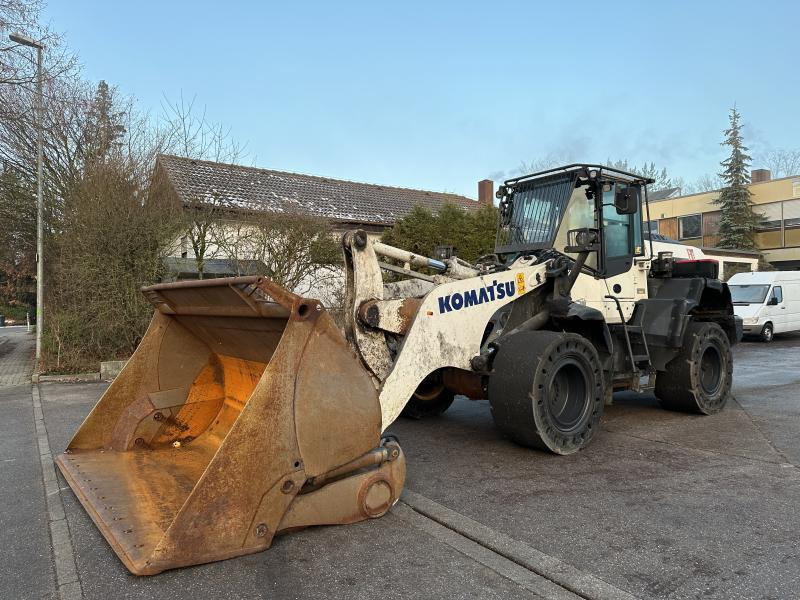 Komatsu WA 320-8 Klappsch. Hochlader WAAGE Schutzbel. Klim WA 320-8 Klappsch. Hochlader WAAGE Schutzbel. Klima - Kolový nakladač: obrázek 2 Komatsu WA 320-8 Klappsch. Hochlader WAAGE Schutzbel. Klim WA 320-8 Klappsch. Hochlader WAAGE Schutzbel. Klima - Kolový nakladač: obrázek 2