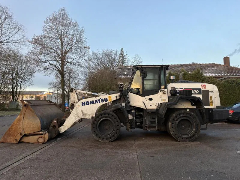 Komatsu WA 320-8 Klappsch. Hochlader WAAGE Schutzbel. Klim WA 320-8 Klappsch. Hochlader WAAGE Schutzbel. Klima - Kolový nakladač: obrázek 1 Komatsu WA 320-8 Klappsch. Hochlader WAAGE Schutzbel. Klim WA 320-8 Klappsch. Hochlader WAAGE Schutzbel. Klima - Kolový nakladač: obrázek 1