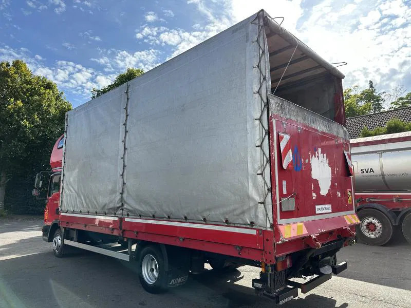 MAN TGL 8.180 FBL Plane langes Haus Topsleeper Klima - Plachtová dodávka: obrázek 3 MAN TGL 8.180 FBL Plane langes Haus Topsleeper Klima - Plachtová dodávka: obrázek 3