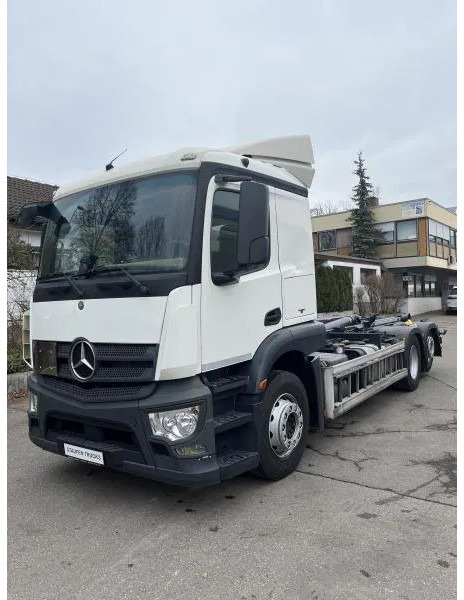 Mercedes-Benz Actros 2543 BL 6x2 MEILLER Abroller TÜV NEU! - Hákový nosič kontejnerů: obrázek 1 Mercedes-Benz Actros 2543 BL 6x2 MEILLER Abroller TÜV NEU! - Hákový nosič kontejnerů: obrázek 1
