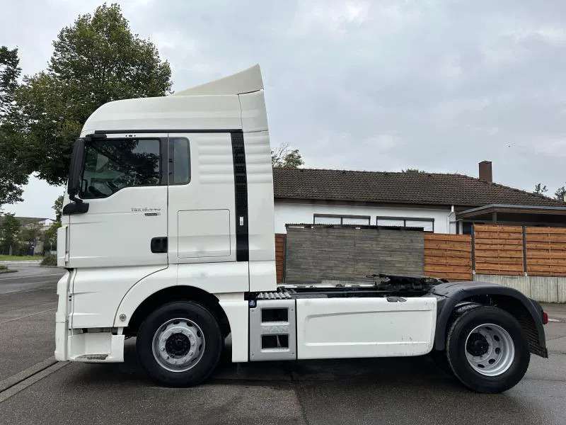 MAN TGX 18.440 XLX E6 Standard Intarder - Tahač: obrázek 2 MAN TGX 18.440 XLX E6 Standard Intarder - Tahač: obrázek 2
