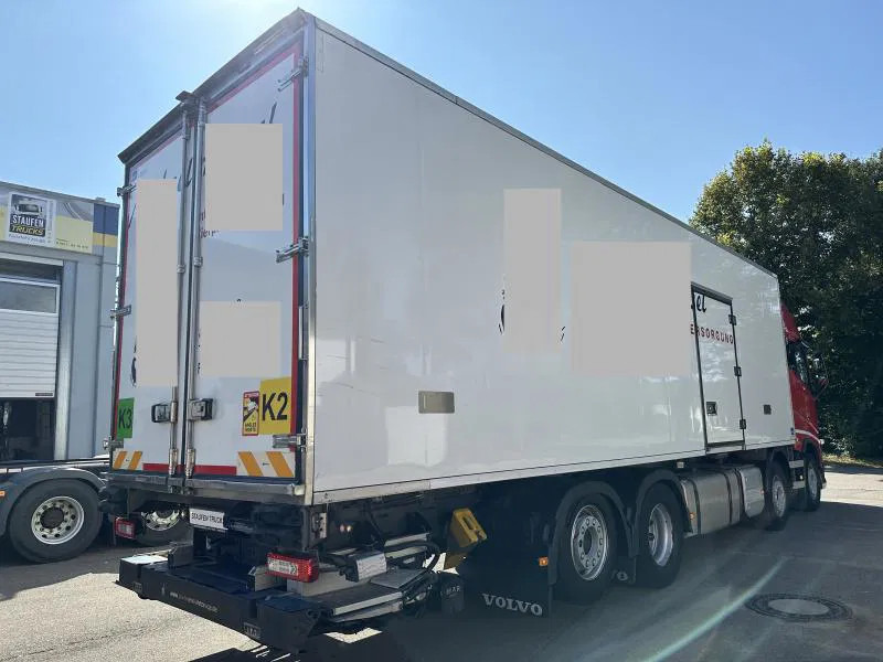 Volvo FH 16 550XL*8x2*Tief Kühlkoffer*ThermoKing*LBW - Chladírenský nákladní automobil: obrázek 5 Volvo FH 16 550XL*8x2*Tief Kühlkoffer*ThermoKing*LBW - Chladírenský nákladní automobil: obrázek 5