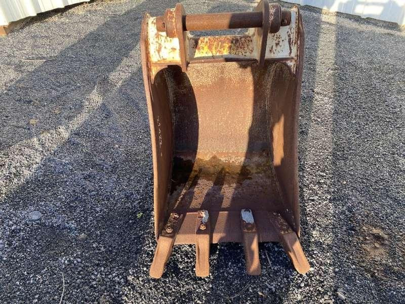 CATERPILLAR 570mm - type tractopelle - Lžíce na bagr: obrázek 3 CATERPILLAR 570mm - type tractopelle - Lžíce na bagr: obrázek 3