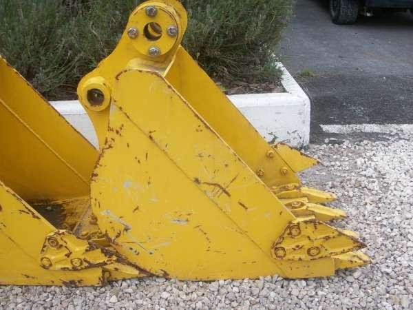 HYUNDAI R28-7 - 450MM - Lžíce na bagr: obrázek 2 HYUNDAI R28-7 - 450MM - Lžíce na bagr: obrázek 2