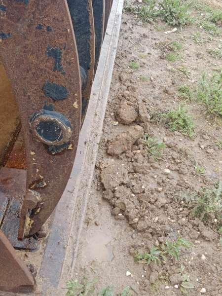 MAGSI 3800 Litres - Mâchoires - Nakládací lžíce: obrázek 4 MAGSI 3800 Litres - Mâchoires - Nakládací lžíce: obrázek 4