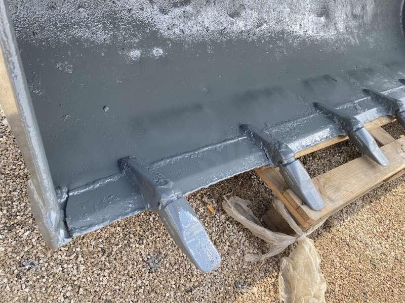 MECALAC 2140 mm-Series 8/10/11/12 - Nakládací lžíce: obrázek 3 MECALAC 2140 mm-Series 8/10/11/12 - Nakládací lžíce: obrázek 3