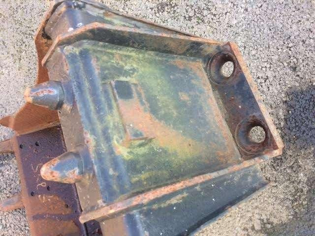 VOLVO 380mm - VOVLO 2,5 Tonnes - Lžíce na bagr: obrázek 4 VOLVO 380mm - VOVLO 2,5 Tonnes - Lžíce na bagr: obrázek 4