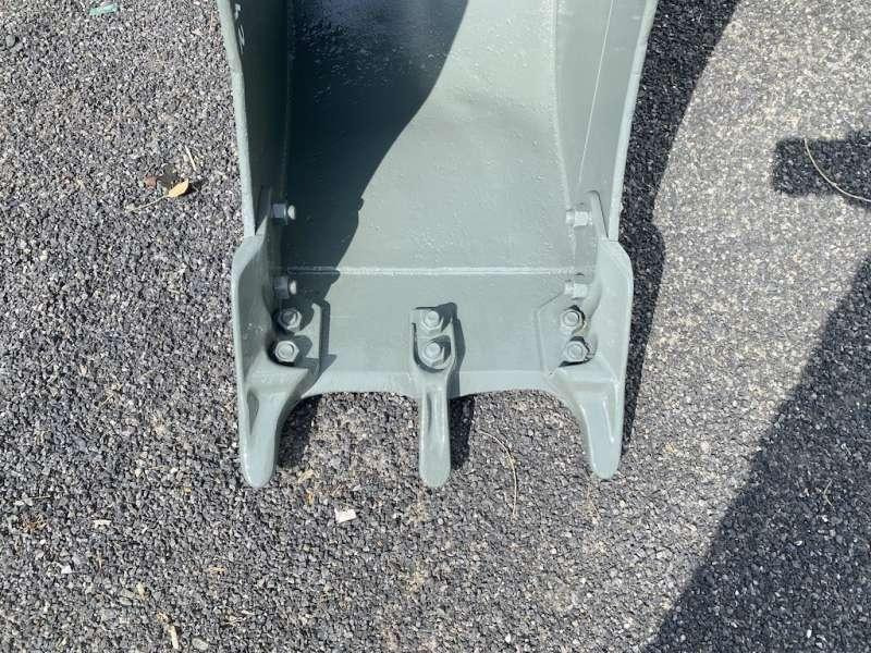 VOLVO BL71 - 450mm - Lžíce na bagr: obrázek 2 VOLVO BL71 - 450mm - Lžíce na bagr: obrázek 2