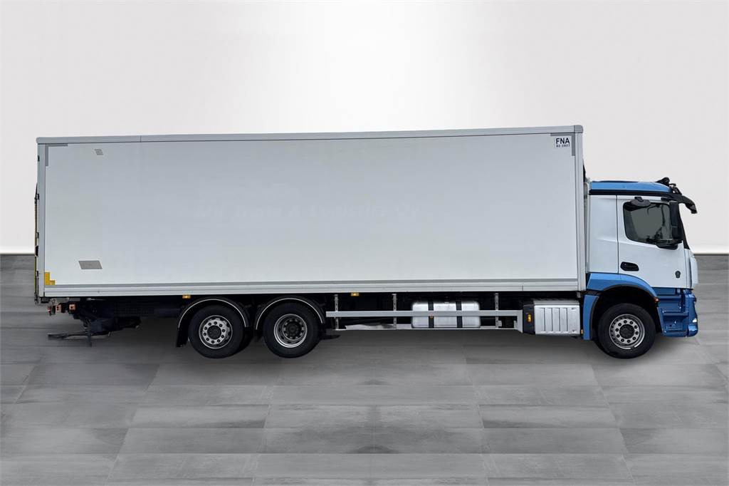 Mercedes-Benz 2546 6x2 L 9,4m Ksa-kori - Skříňový nákladní auto: obrázek 4 Mercedes-Benz 2546 6x2 L 9,4m Ksa-kori - Skříňový nákladní auto: obrázek 4