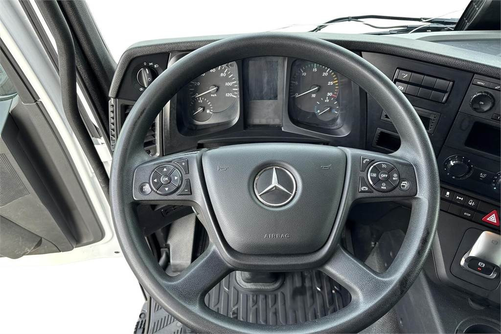 Skříňový nákladní auto Mercedes-Benz ACTROS 1827 5 KSA-kori +PL: obrázek 10
