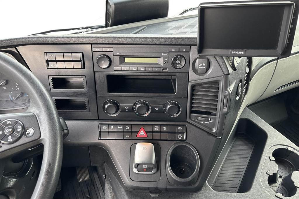 Skříňový nákladní auto Mercedes-Benz ACTROS 1827 5 KSA-kori +PL: obrázek 12