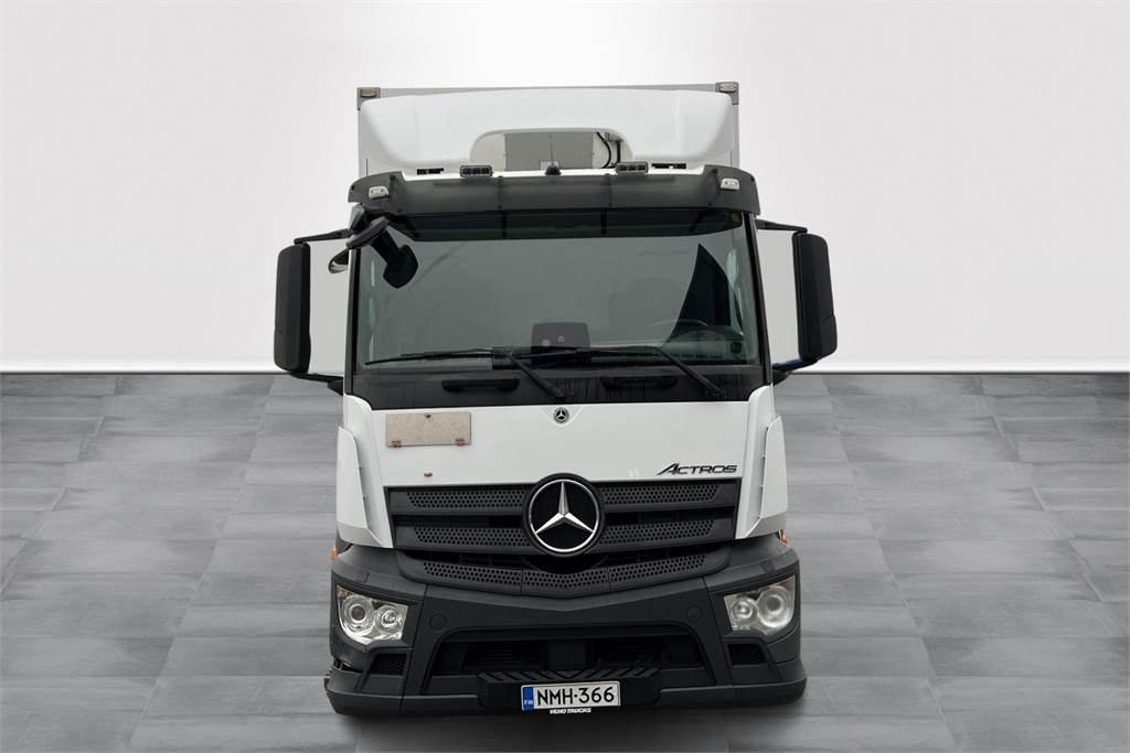Mercedes-Benz ACTROS 1827L Ksa-kori + PL - Skříňový nákladní auto: obrázek 2 Mercedes-Benz ACTROS 1827L Ksa-kori + PL - Skříňový nákladní auto: obrázek 2