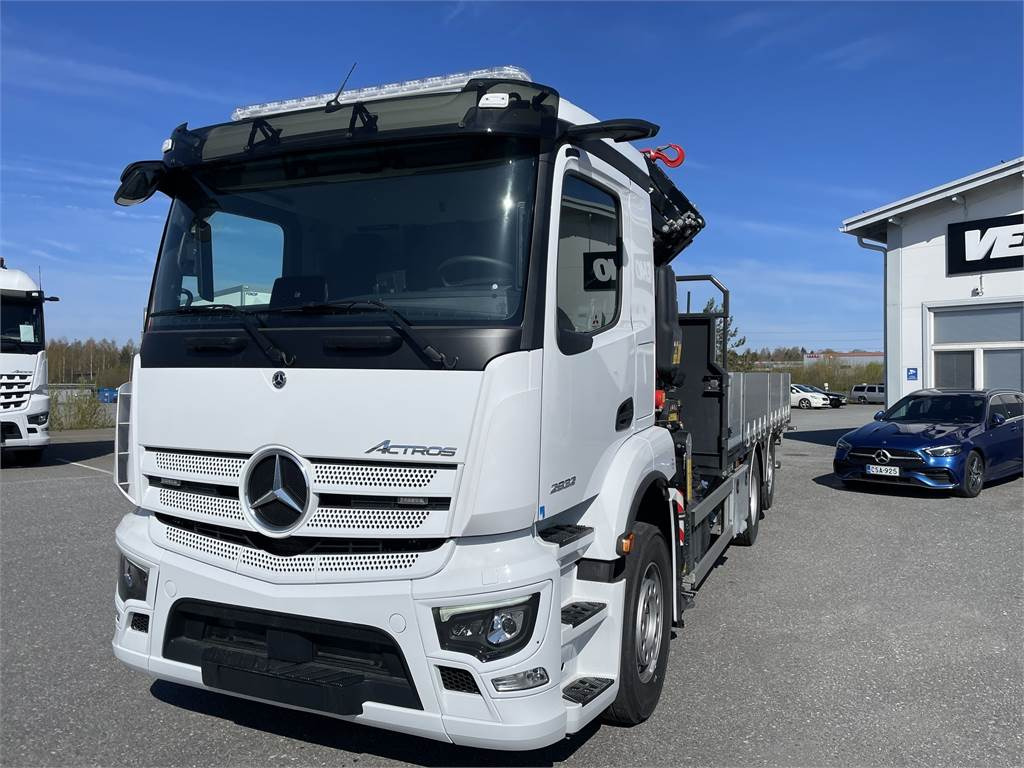 Mercedes-Benz ACTROS 2532L 6x2 - Auto s hydraulickou rukou: obrázek 1 Mercedes-Benz ACTROS 2532L 6x2 - Auto s hydraulickou rukou: obrázek 1