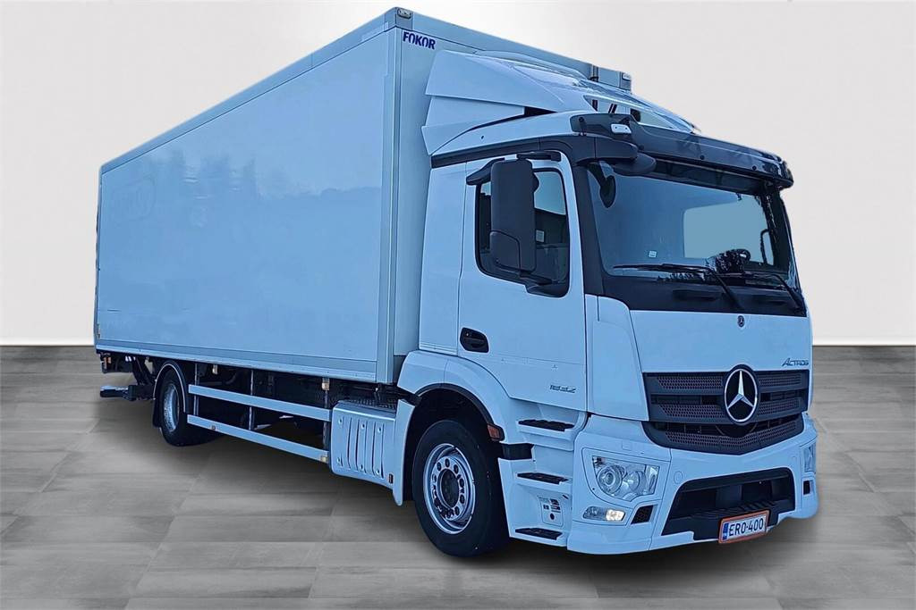Mercedes-Benz ACTROS 5 1832 LNR 4x2 8,5n Fokor Ksa-umpikori - Skříňový nákladní auto: obrázek 3 Mercedes-Benz ACTROS 5 1832 LNR 4x2 8,5n Fokor Ksa-umpikori - Skříňový nákladní auto: obrázek 3