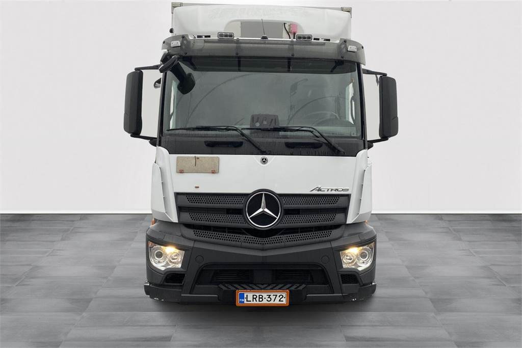 Mercedes-Benz ACTROS 5 SM 1827 L KSA - Skříňový nákladní auto: obrázek 2 Mercedes-Benz ACTROS 5 SM 1827 L KSA - Skříňový nákladní auto: obrázek 2