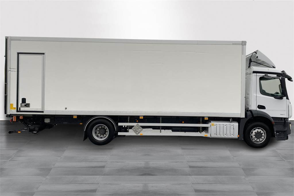 Mercedes-Benz ACTROS 5 SM 1827 L KSA - Skříňový nákladní auto: obrázek 4 Mercedes-Benz ACTROS 5 SM 1827 L KSA - Skříňový nákladní auto: obrázek 4