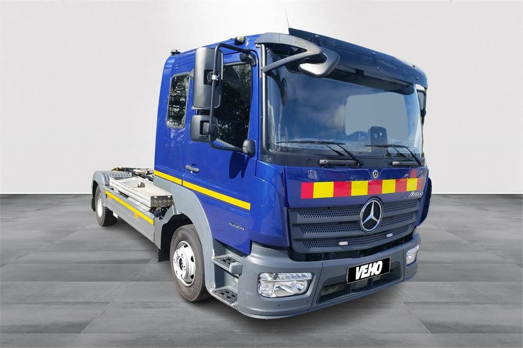 Mercedes-Benz ATEGO 1024 Koukkulaite - Hákový nosič kontejnerů: obrázek 4 Mercedes-Benz ATEGO 1024 Koukkulaite - Hákový nosič kontejnerů: obrázek 4