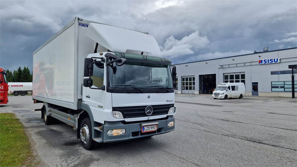 Mercedes-Benz ATEGO 1324L/48 - Skříňový nákladní auto: obrázek 2 Mercedes-Benz ATEGO 1324L/48 - Skříňový nákladní auto: obrázek 2