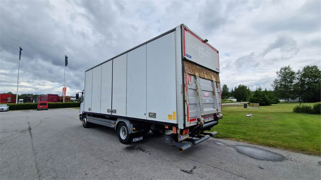 Mercedes-Benz ATEGO 1324L/48 - Skříňový nákladní auto: obrázek 4 Mercedes-Benz ATEGO 1324L/48 - Skříňový nákladní auto: obrázek 4
