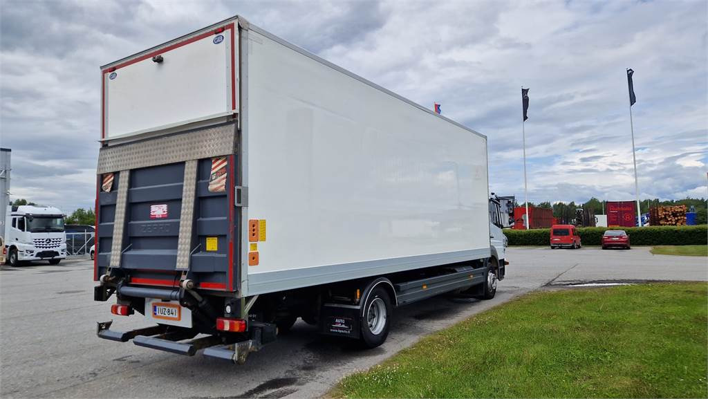 Mercedes-Benz ATEGO 1523 L KSA - Skříňový nákladní auto: obrázek 3 Mercedes-Benz ATEGO 1523 L KSA - Skříňový nákladní auto: obrázek 3