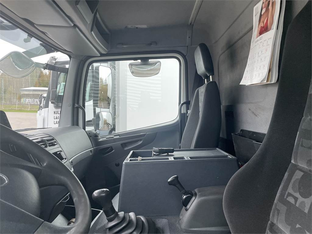 Mercedes-Benz ATEGO 1524L/42 - Skříňový nákladní auto: obrázek 3 Mercedes-Benz ATEGO 1524L/42 - Skříňový nákladní auto: obrázek 3