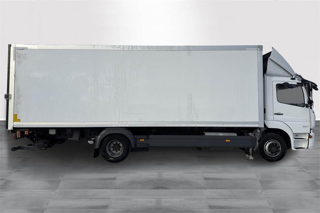 Mercedes-Benz ATEGO 1527L Ksa-kori +PL - Skříňový nákladní auto: obrázek 4 Mercedes-Benz ATEGO 1527L Ksa-kori +PL - Skříňový nákladní auto: obrázek 4