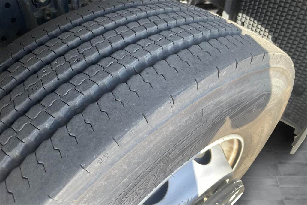 Izotermický nákladní automobil Mercedes-Benz Actros 1827 4x2 8,7m umpikori+PL nostin: obrázek 10