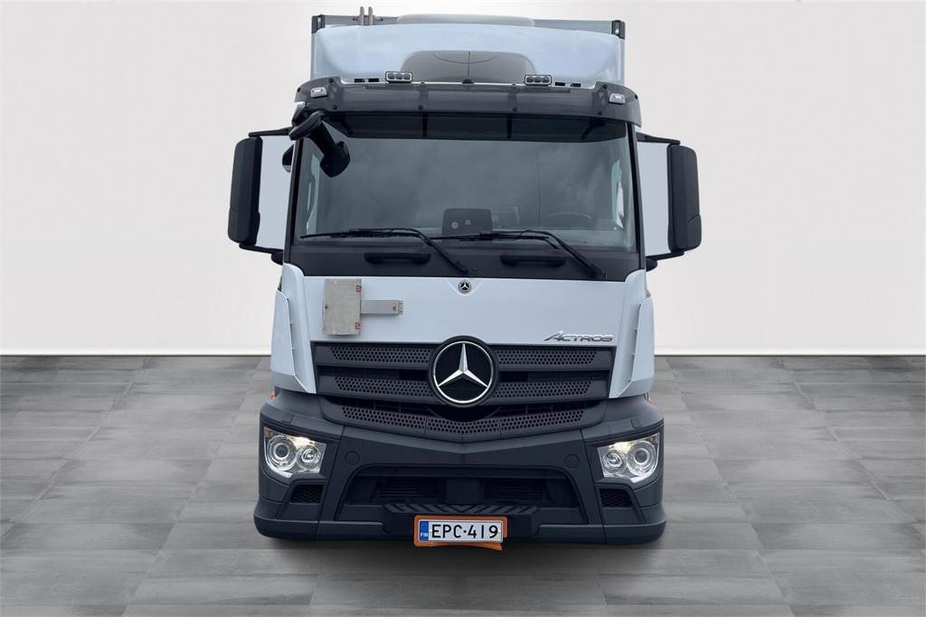 Mercedes-Benz Actros 1827 4x2 8,7m umpikori+PL nostin - Izotermický nákladní automobil: obrázek 3 Mercedes-Benz Actros 1827 4x2 8,7m umpikori+PL nostin - Izotermický nákladní automobil: obrázek 3