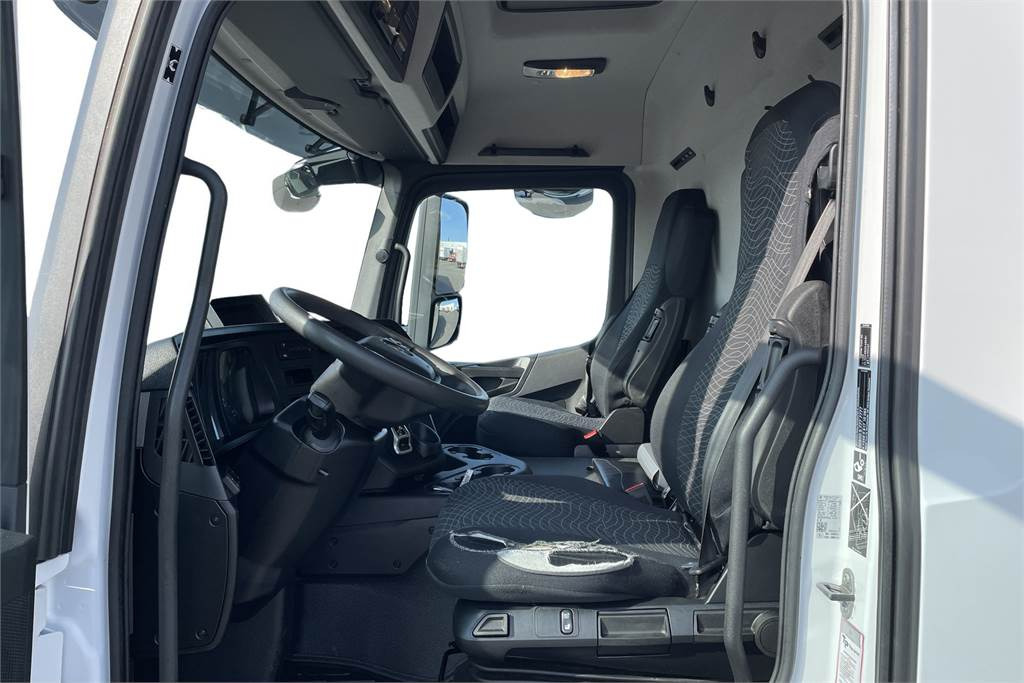 Izotermický nákladní automobil Mercedes-Benz Actros 1827 4x2 8,7m umpikori+PL nostin: obrázek 8