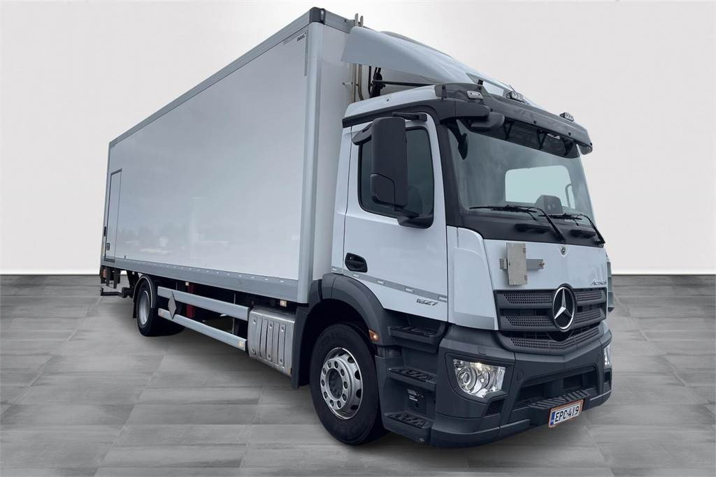 Mercedes-Benz Actros 1827 4x2 8,7m umpikori+PL nostin - Izotermický nákladní automobil: obrázek 2 Mercedes-Benz Actros 1827 4x2 8,7m umpikori+PL nostin - Izotermický nákladní automobil: obrázek 2
