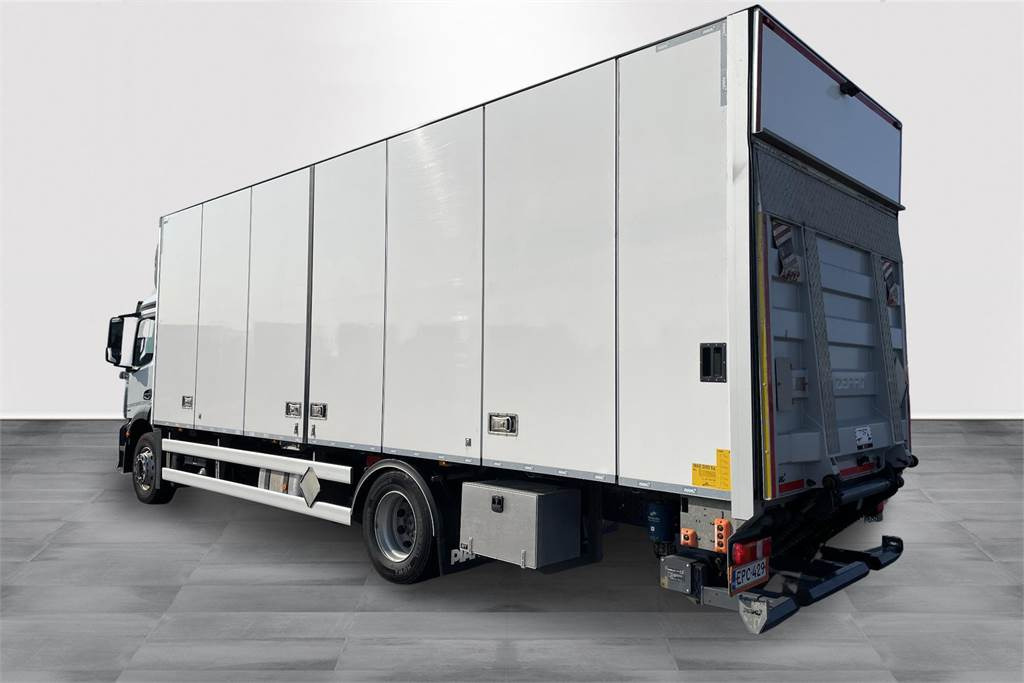 Mercedes-Benz Actros 1827 4x2 8,7m umpikori+PL nostin - Izotermický nákladní automobil: obrázek 4 Mercedes-Benz Actros 1827 4x2 8,7m umpikori+PL nostin - Izotermický nákladní automobil: obrázek 4