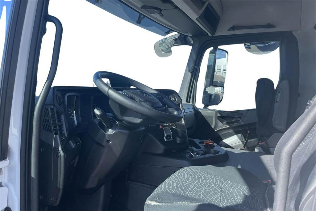 Izotermický nákladní automobil Mercedes-Benz Actros 1827 4x2 8,7m umpikori+PL nostin: obrázek 7