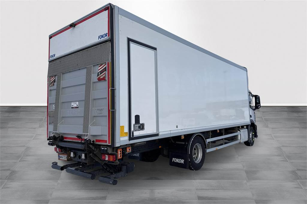 Mercedes-Benz Actros 1827L 8,7m Ksa Umpikori - Skříňový nákladní auto: obrázek 5 Mercedes-Benz Actros 1827L 8,7m Ksa Umpikori - Skříňový nákladní auto: obrázek 5