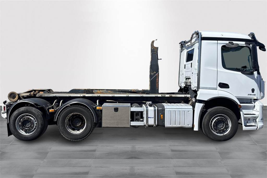 Mercedes-Benz Actros 2546 L Koukkulaite - Hákový nosič kontejnerů: obrázek 4 Mercedes-Benz Actros 2546 L Koukkulaite - Hákový nosič kontejnerů: obrázek 4